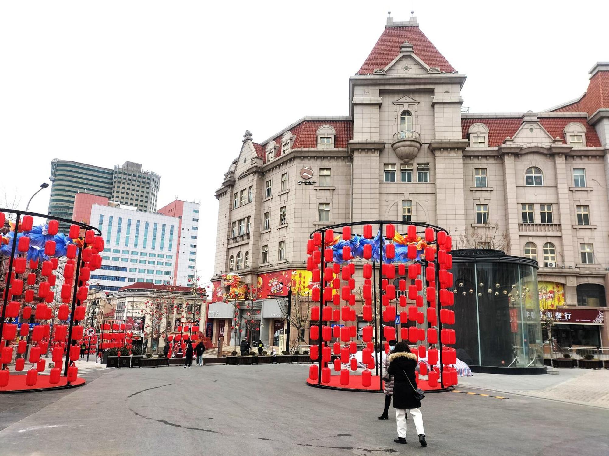 Hua Qi Kaiserdom Hotel Zhongshan Road St Michael'S Cathedral And Zhanqiao Pier Qingdao Esterno foto